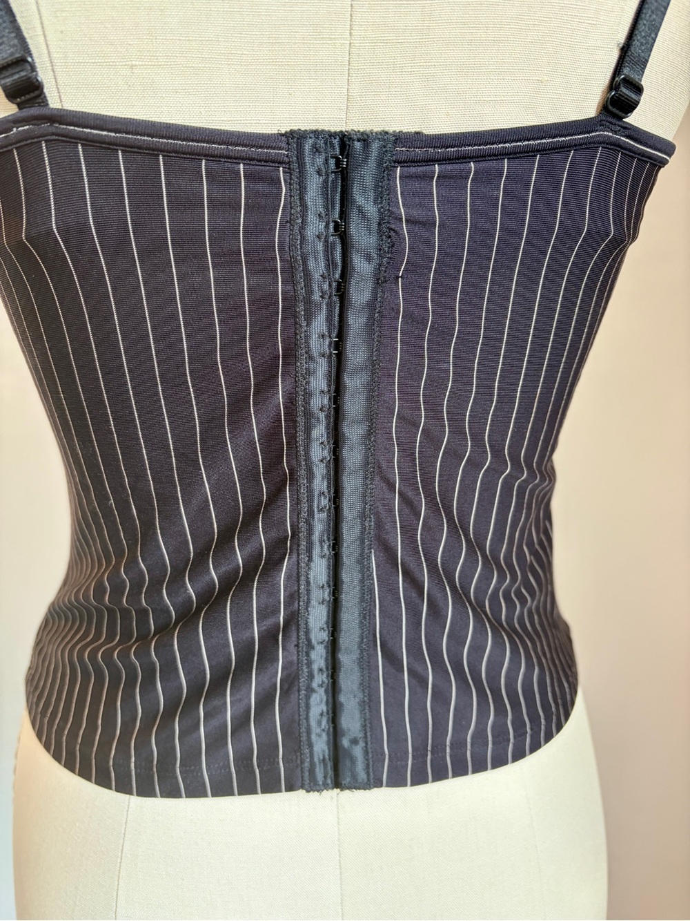 VTG Y2K Rampage Pinstripe Lace Up Corset Top Bustier Black White  34B - Picture 3 of 6